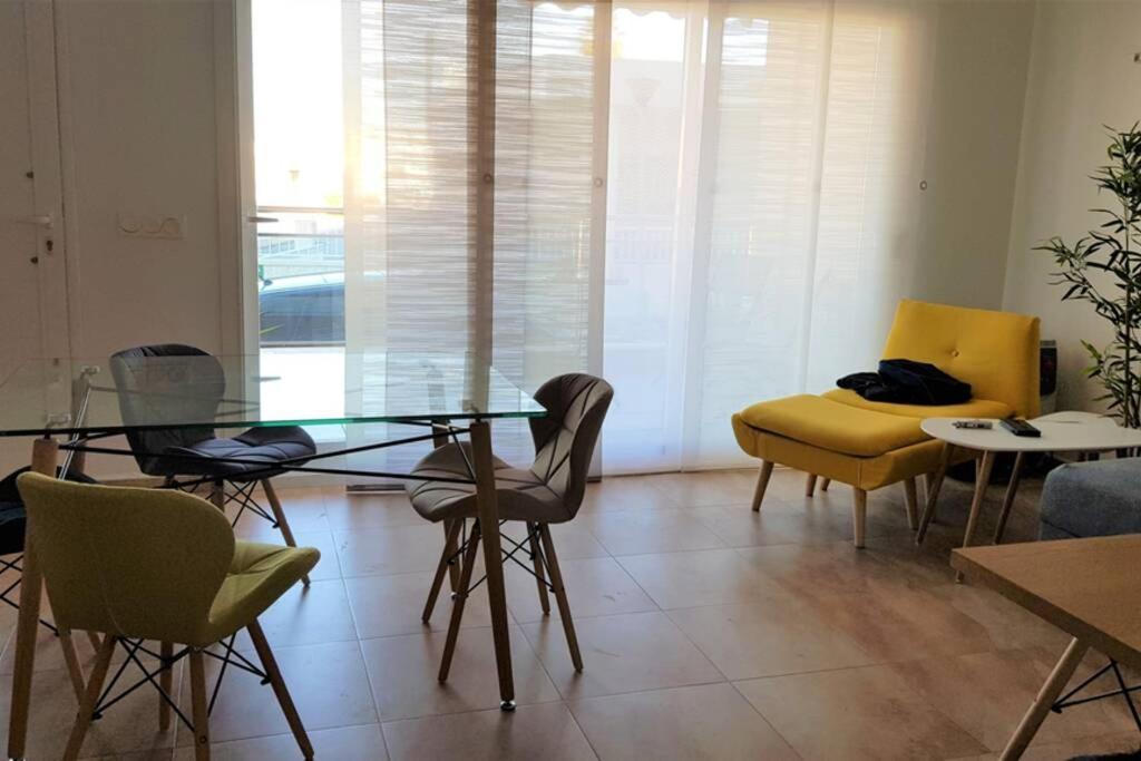 2 Bedroom Apartment, 150 M. From Beach And Centre Of Виларикос Екстериор снимка
