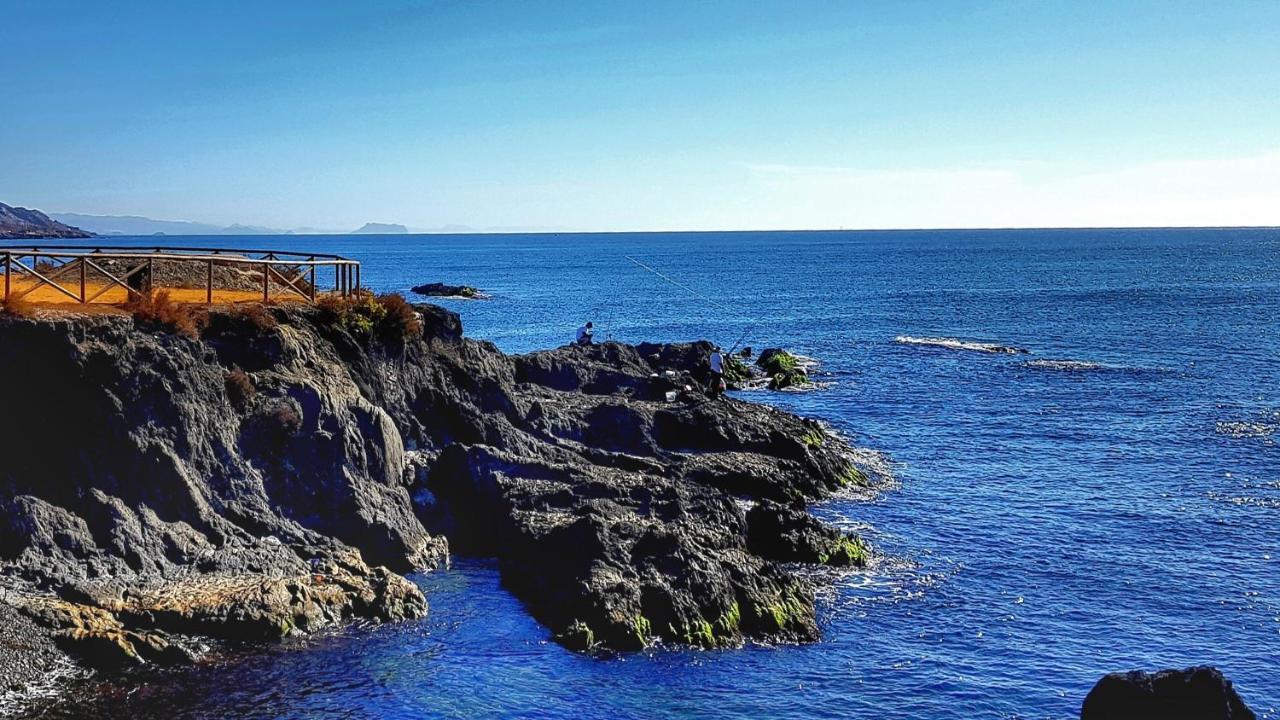 2 Bedroom Apartment, 150 M. From Beach And Centre Of Виларикос Екстериор снимка
